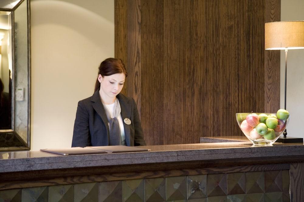 Western House Hotel At Ayr Racecourse Eksteriør bilde